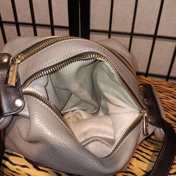 Valentina Leather Bucket Bag/ Backpack - Picture 11 of 15